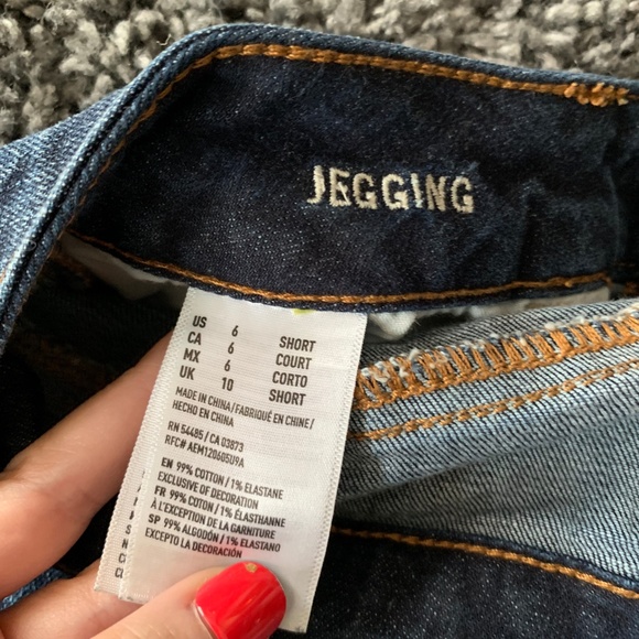 SOLD! American Eagle Jegging Size 6 Short LIKE NEW - Picture 6 of 8
